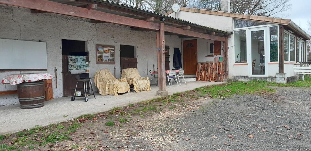 Villa ferme équestre des abrons Pailloles Esterno foto